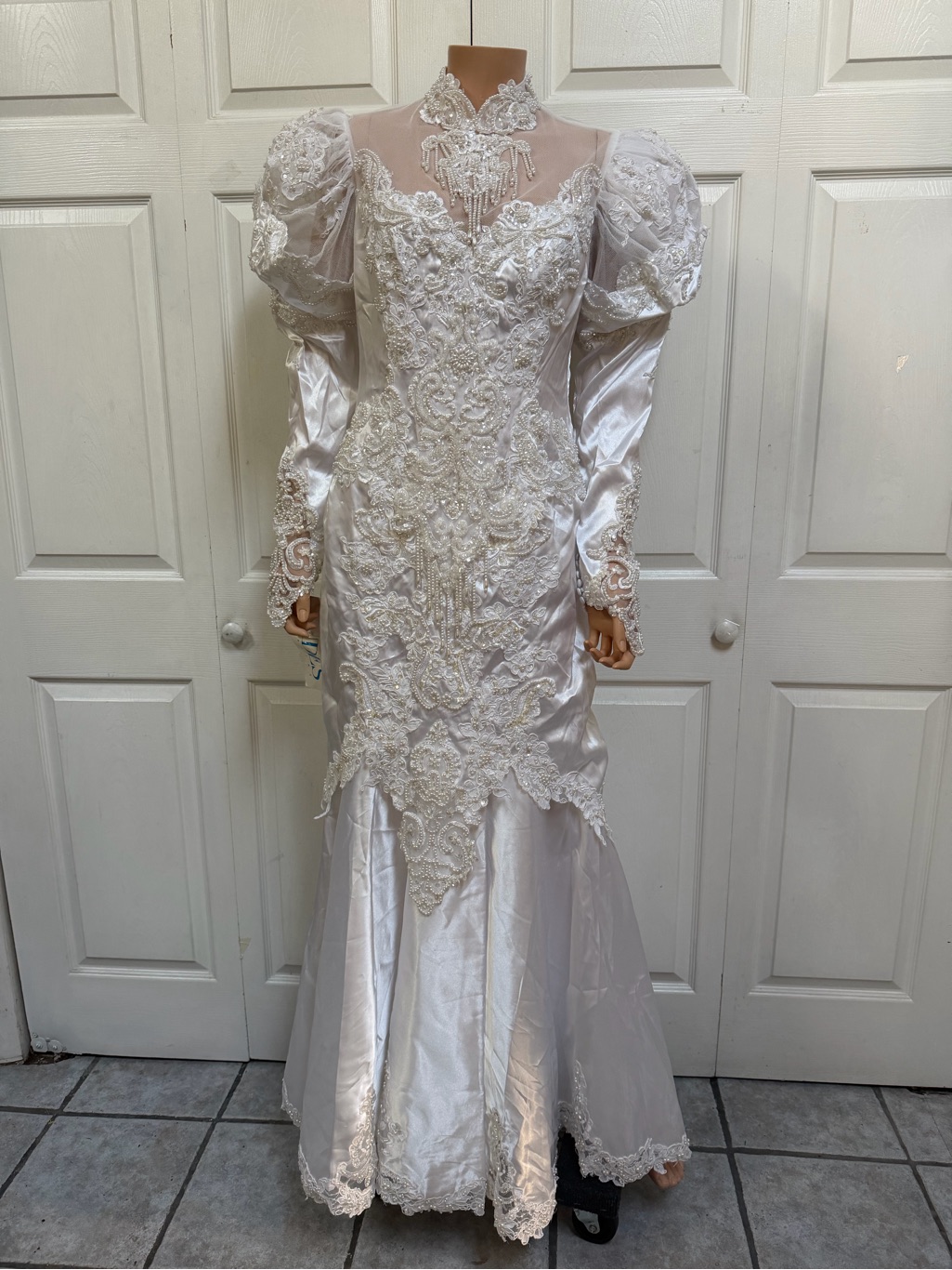 Vtg 90-S Brides Magazine Wedding Gown Pearl Beaded Lace Trim Balloon Sleeve Sz M